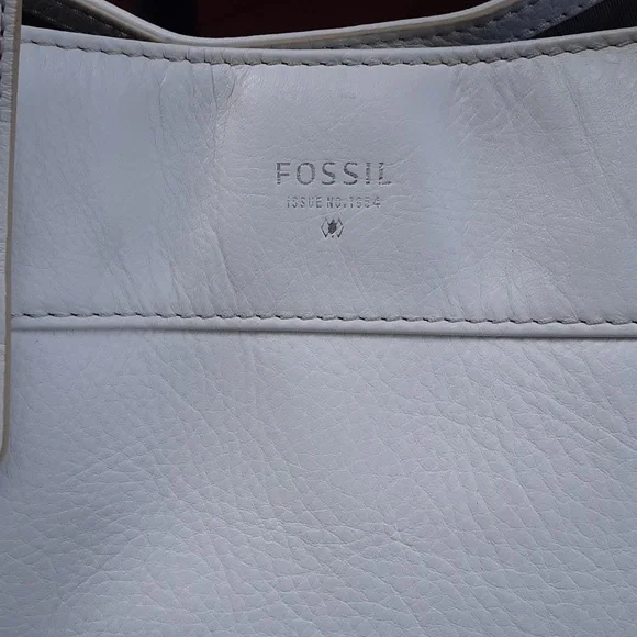 Fossil Tote Bag - Picture 2 of 11